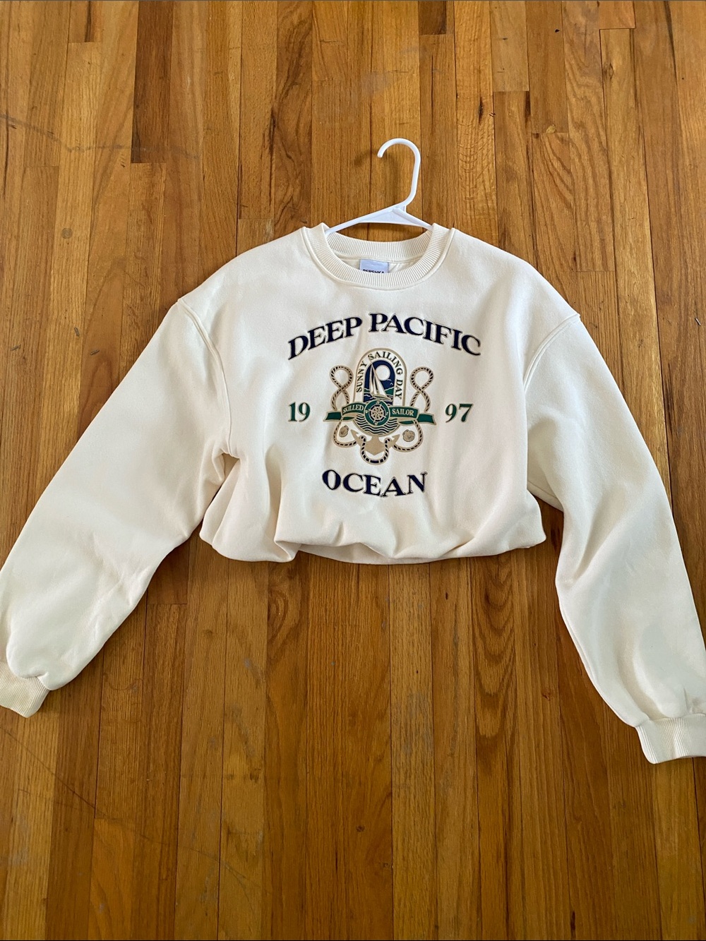 Bershka Deep Pacific Ocean Sweatshirt Cropped Womens S Cream Nautical Graphic